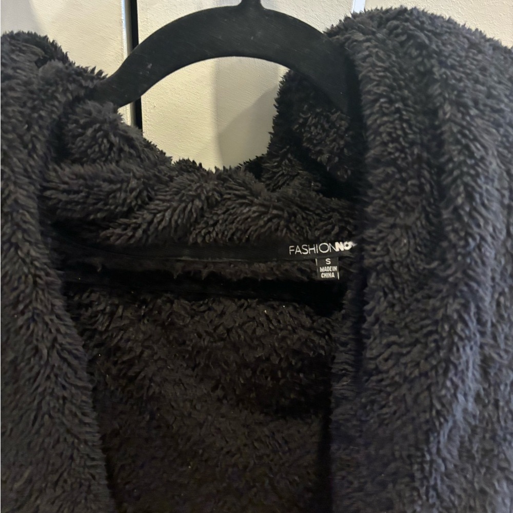 Fuzzy jacket - Picture 2 of 3